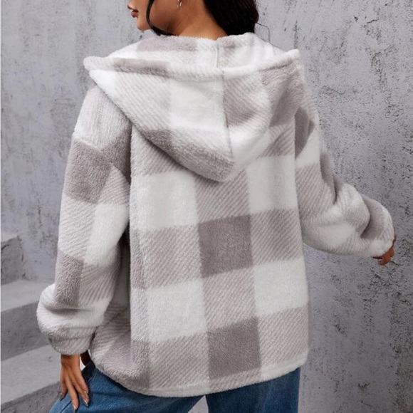 Cozy Buffalo plaid lantern sleeve hoodie teddy jacket - Picture 2 of 5